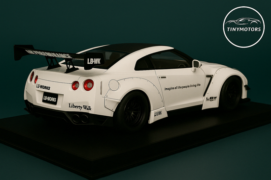 Nissan GTR R35 Liberty Walk (LBWK) – Tiny Motors